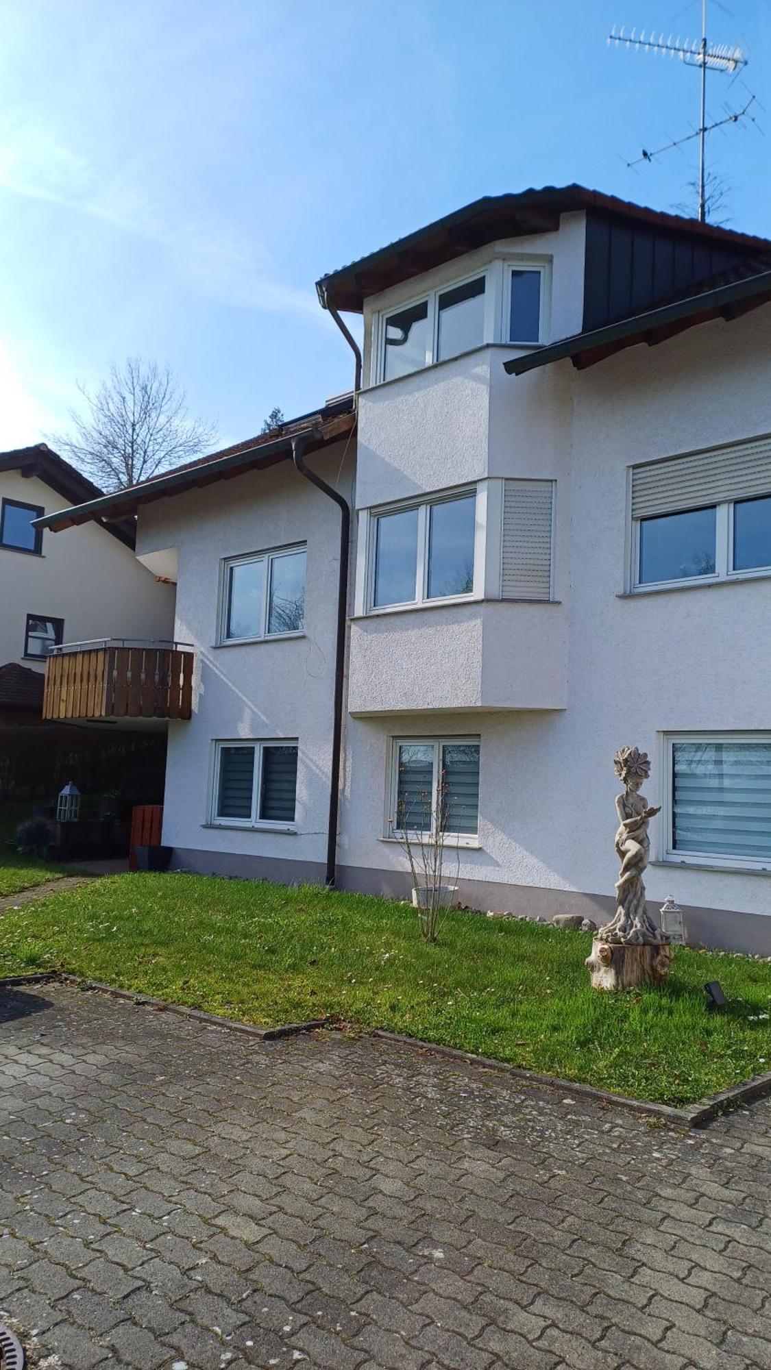 Helle Schoene Dachgeschosswohnung Mit Balkon Щоках Екстериор снимка